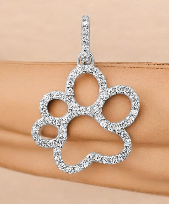 silver pendant necklace
