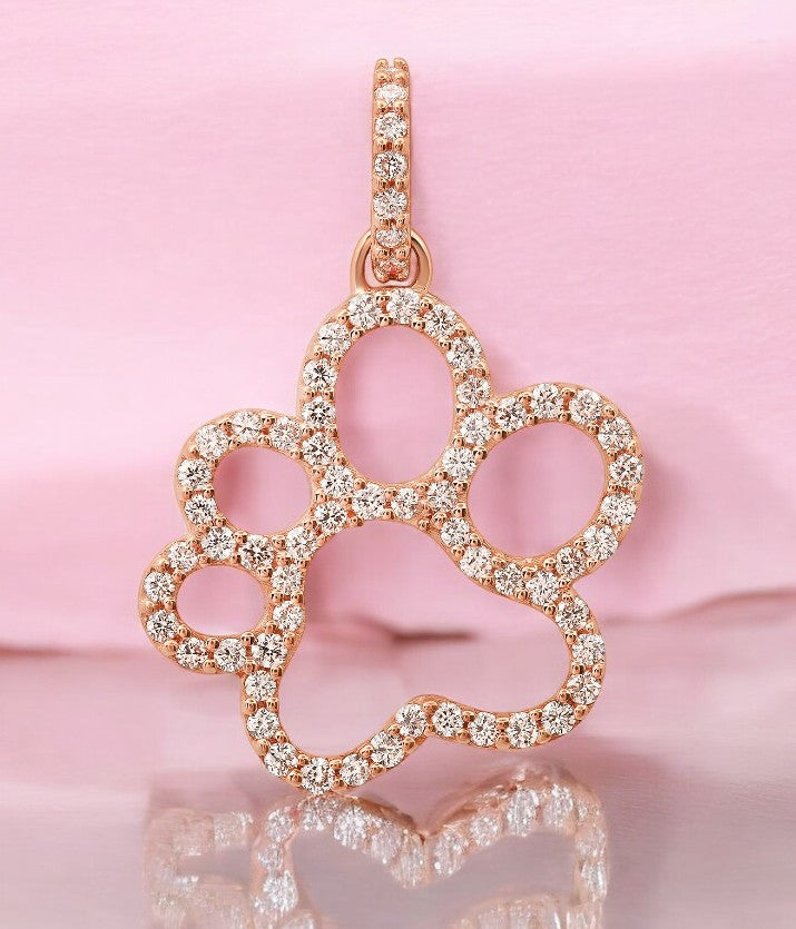 gold pendant necklace