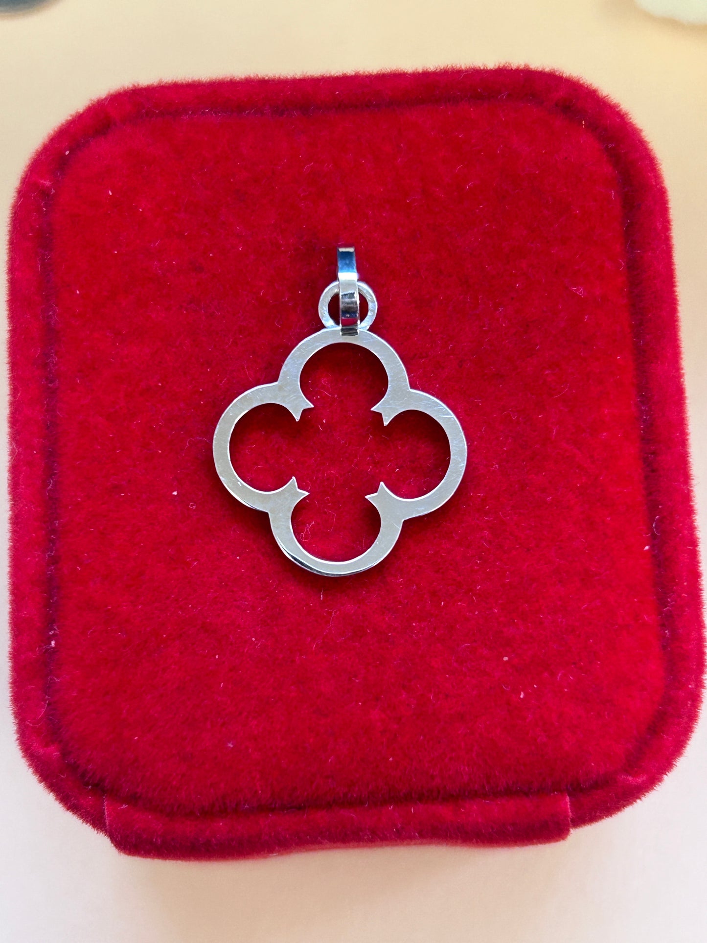Clover Pendant