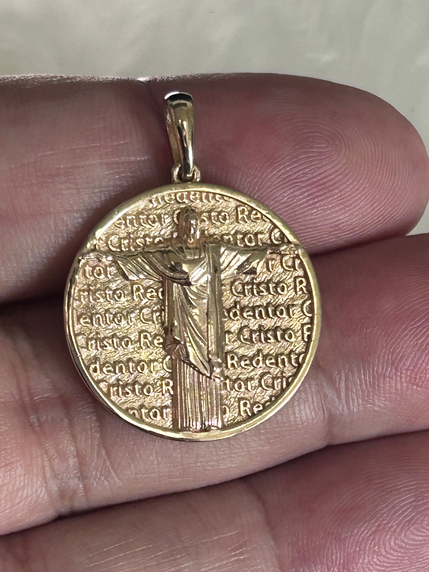 14k gold pendant