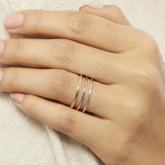 Thin Wedding Band 1.5mm, Solid White Gold Wedding Ring for Men & Women His and Hers Wedding Bands Plain Gold Wedding Ring Flat Shiny Finish - JewelsnGlitters