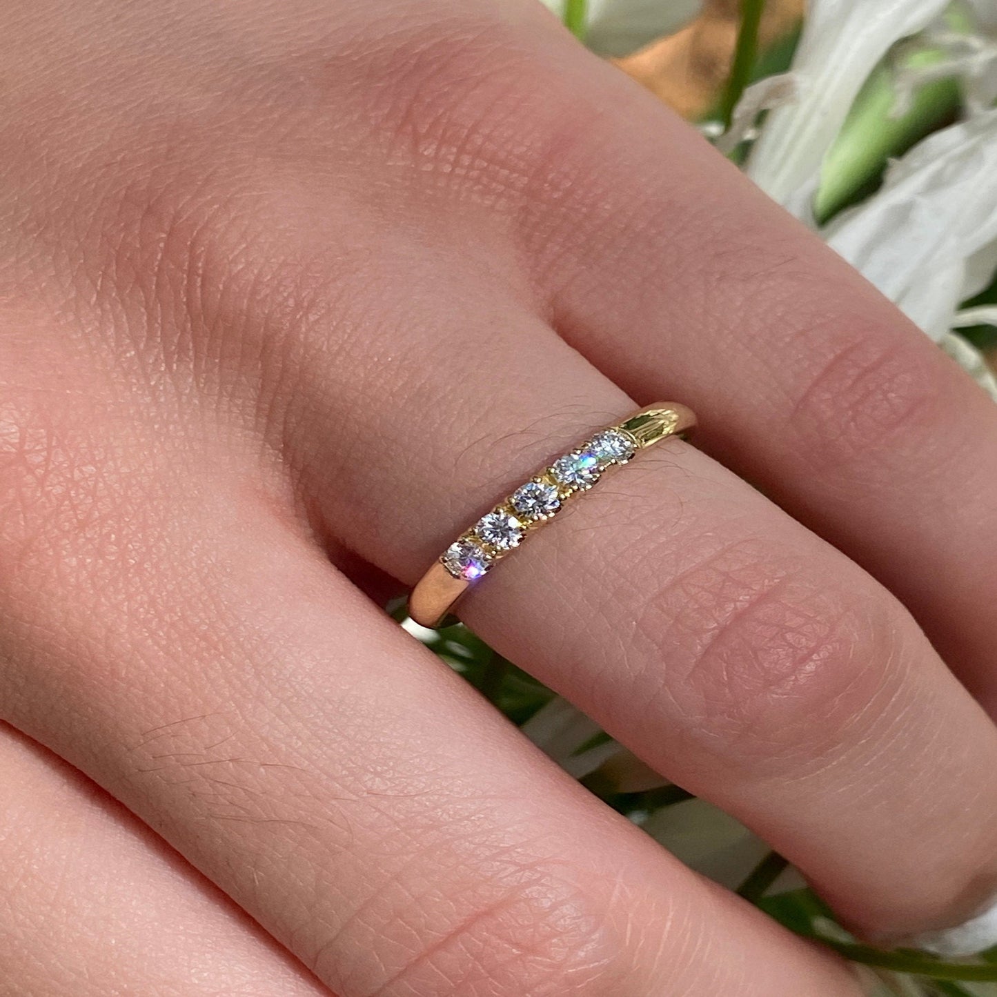 14K Solid Gold Diamond Wedding Band / REAL Diamond (Conflict Free) Wedding Band Ring for Women / 5 Diamond Wedding Band