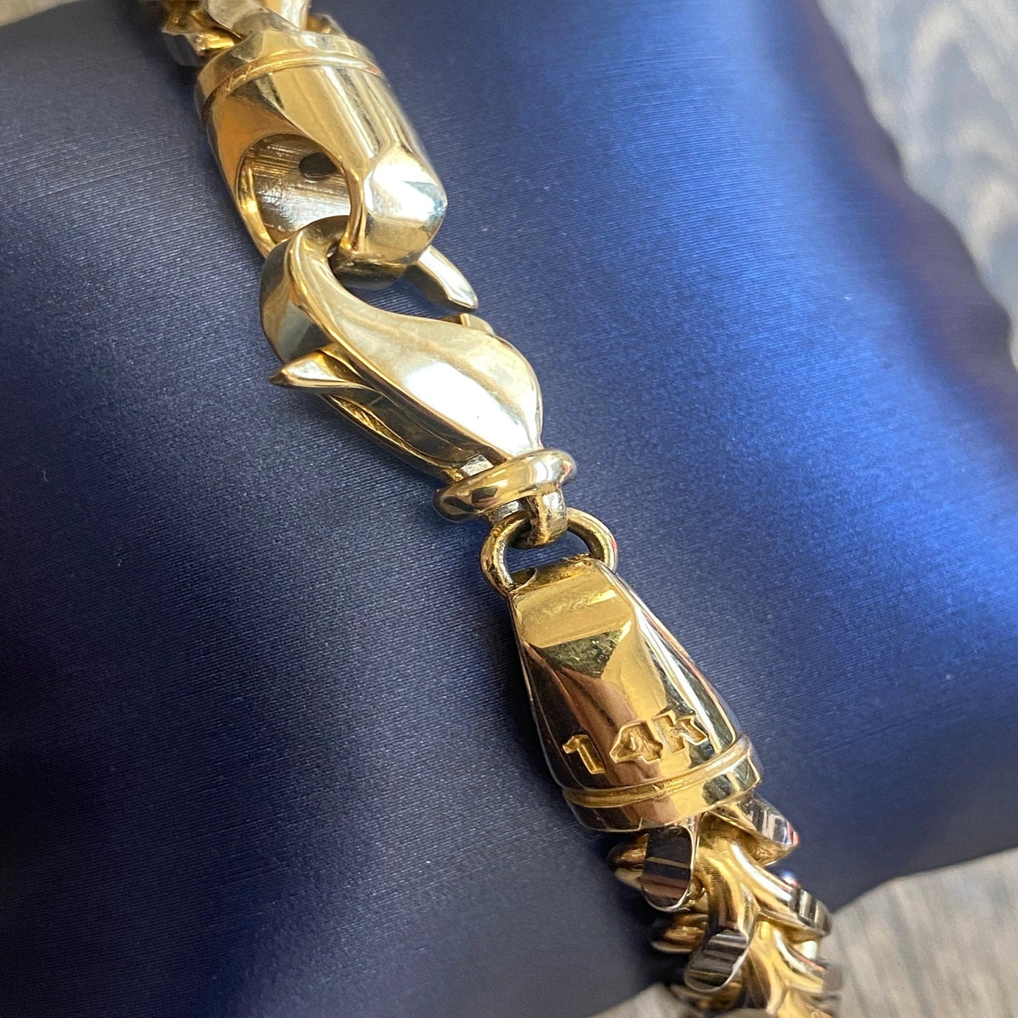 gold bracelets for women