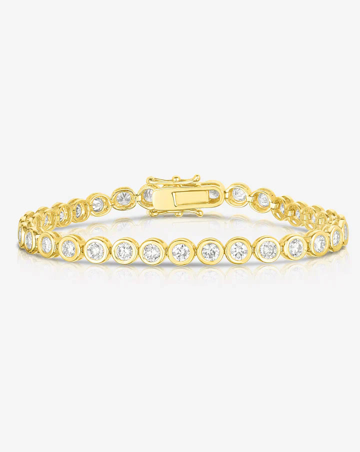 4 Reasons This Diamond Tennis Bracelet Belongs on Your Wrist
