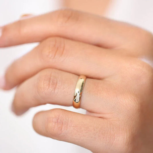 Comfort Wedding Bands: Unisex Style & Lasting Wear