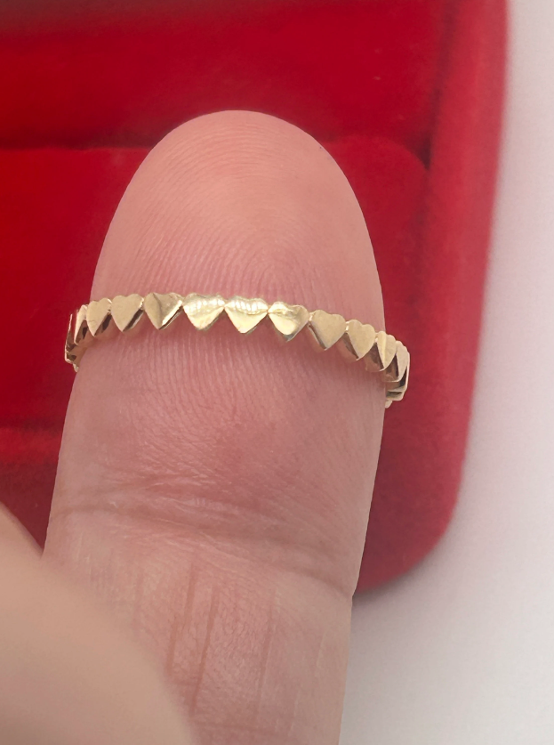 18K Solid Gold Dainty Stackable Thin Ring / Minimalist Gold Stacking Ring / 18K Solid Gold Hearts Ring Band / Gift for Her