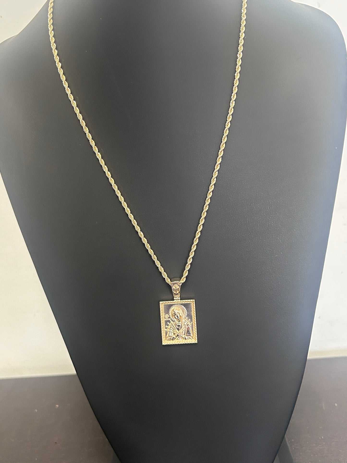 14K Solid Gold St Mary Pendant/ Gold Necklace / 14K Solid Yellow Rectangle Gold Saint Mary Necklace / 20mm X 25mm / Gift for Her