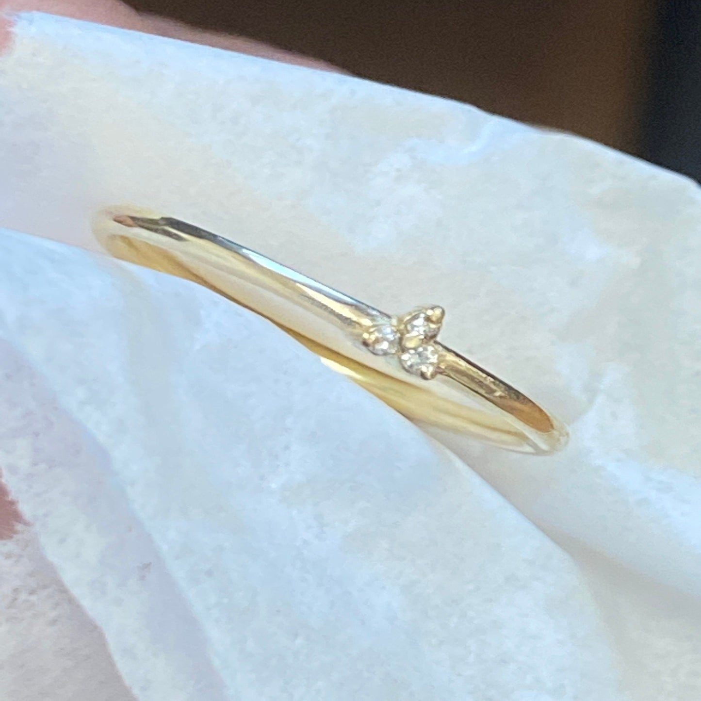 14K Dainty Solid Gold Wedding Band with 3 Natural Diamonds Minimalist / Dainty / Tiny Ring White, Yellow & Rose Gold 1.30MM