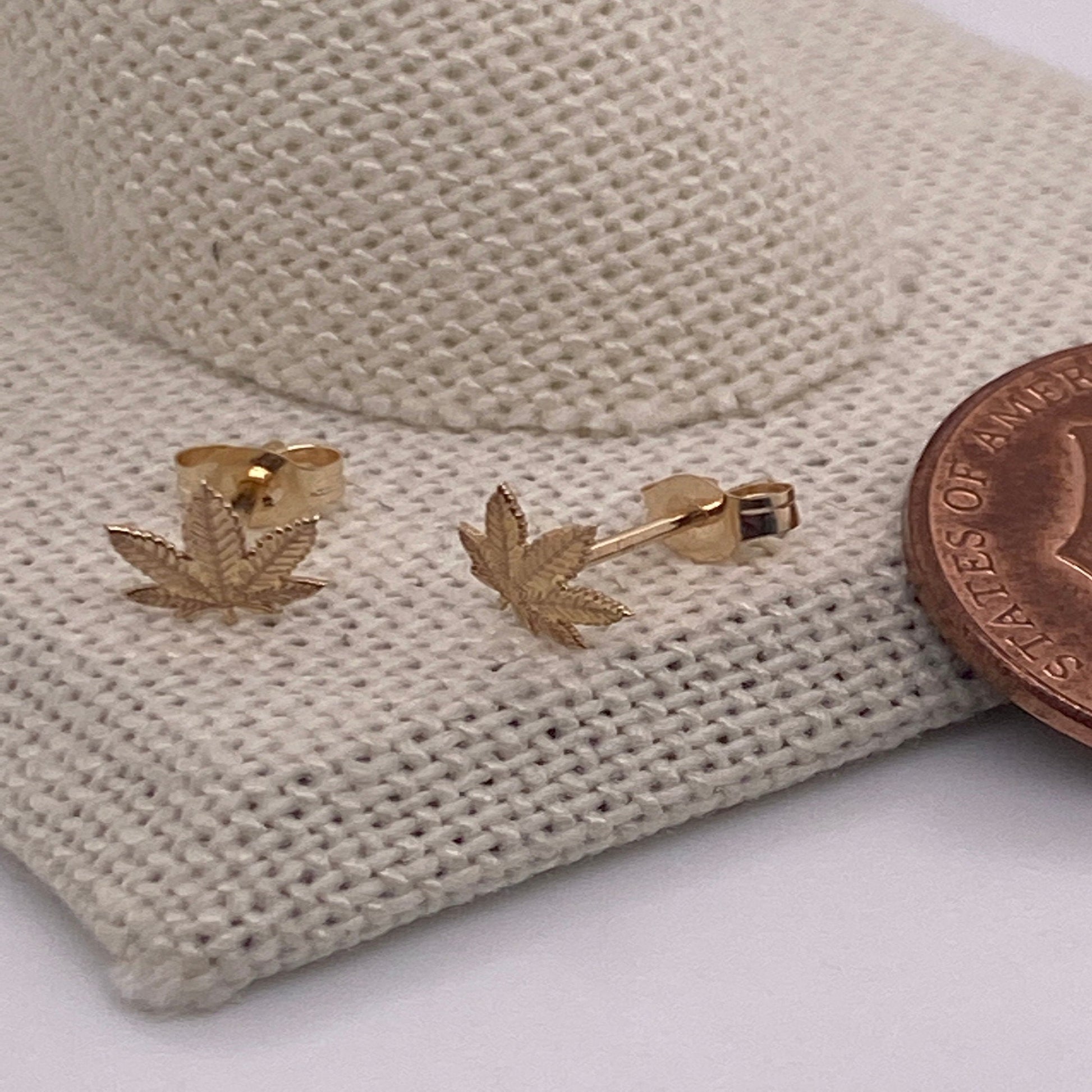 14K Solid  Yellow Gold Marijuana Studs, Gold Cannabis Leaf Studs, Gold Weed Studs Pot Leaf/ Dainty Gold Studs / Minimalist Gold Stud - JewelsnGlitters