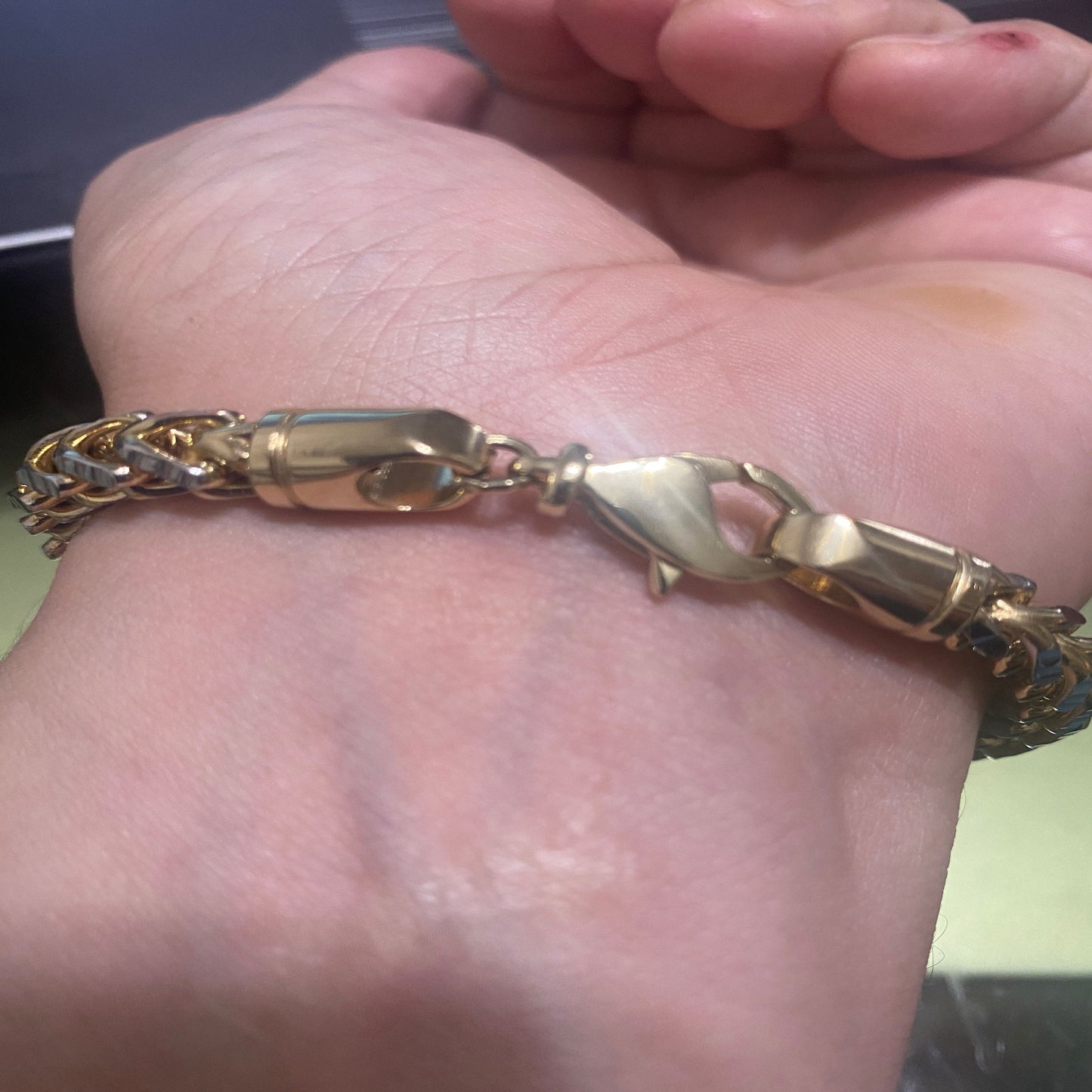 gold bracelets for women