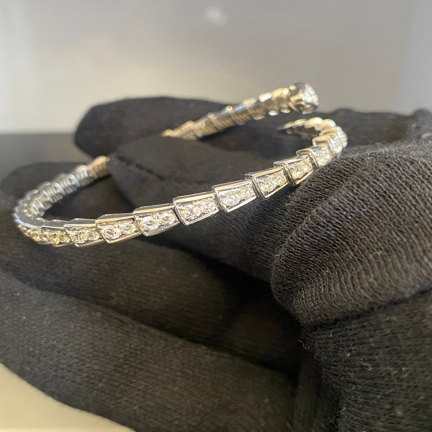 18K Diamond Solid Gold Serpent Eternity Diamond Bracelet / Snake Design Bracelet / Diamond Bracelet / Gift for Her / Snake Diamond Bracelet