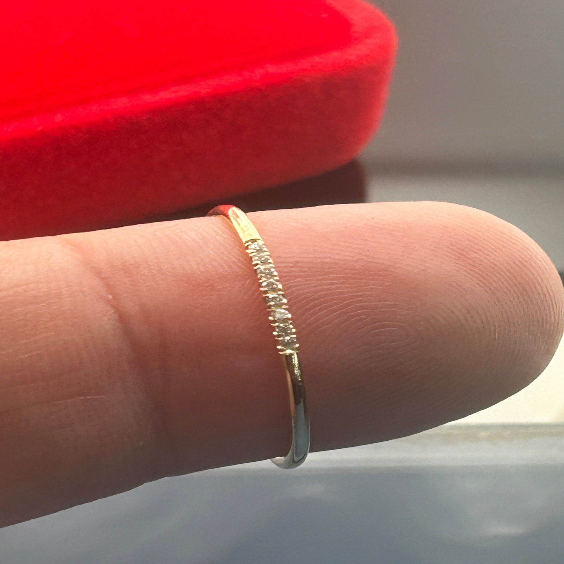 18K Solid Gold 8 Diamond Wedding Ring / Thin Diamond Wedding Band for Her / Minimalist Diamond Wedding Ring / Gift for Her - JewelsnGlitters